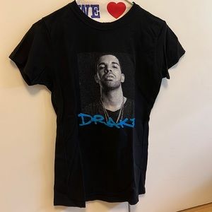 Drake  Womens size large 2013 tour T-shirt Rap OVO